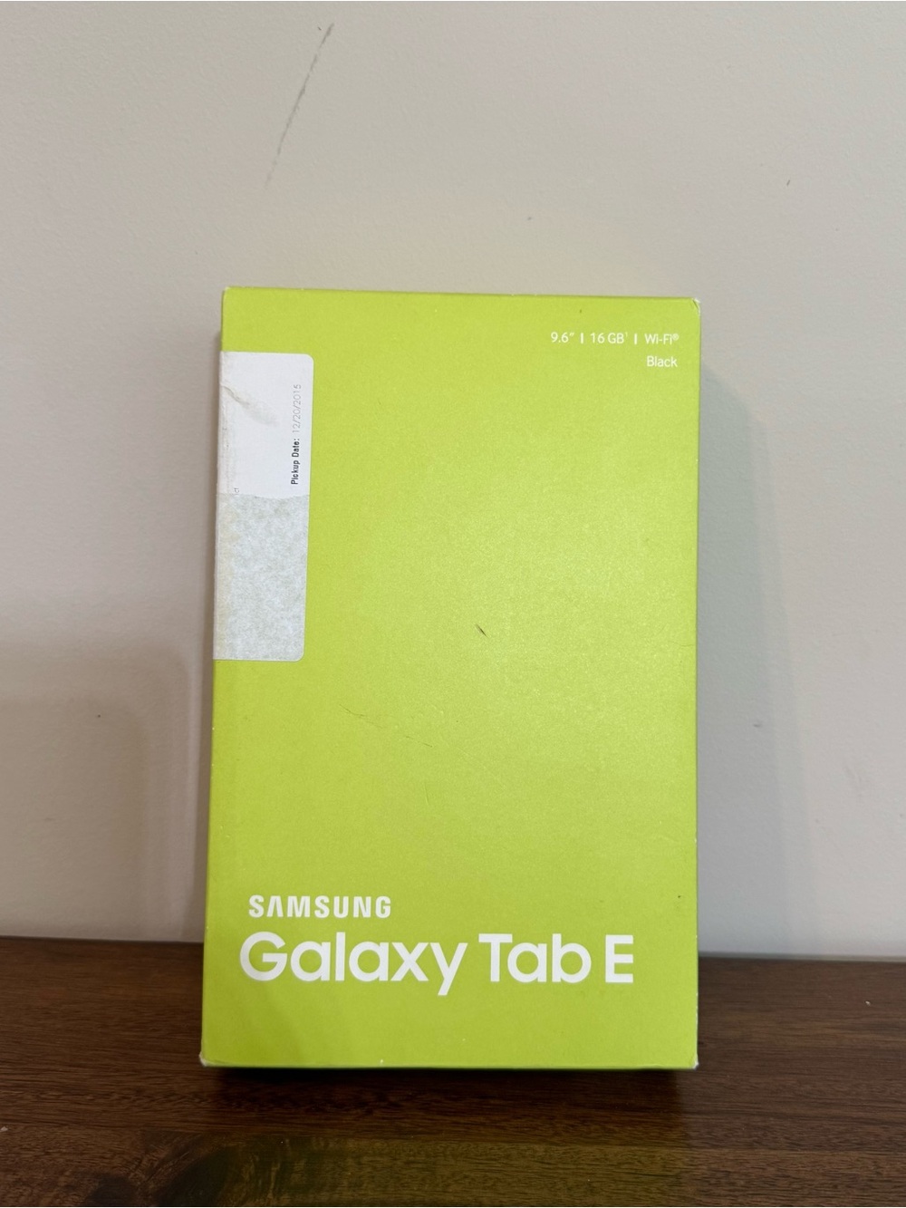 New Open Box Samsung Galaxy Tab E SM-T560NU 16GB, Wi-Fi, 9.6in - Black